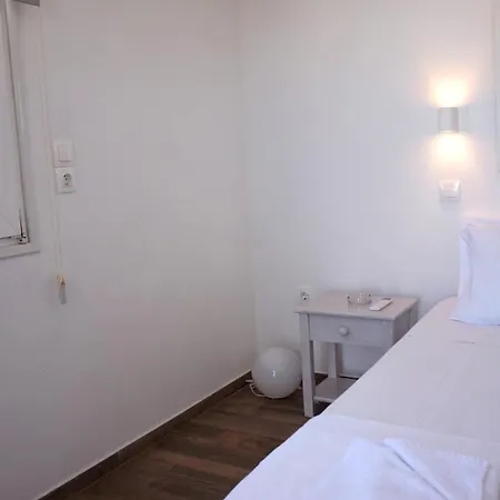 Hotell Maria Elena - *