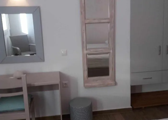 فندق Maria Elena - *