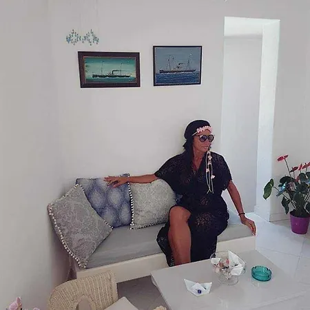 Maria Elena - * Mykonos Town